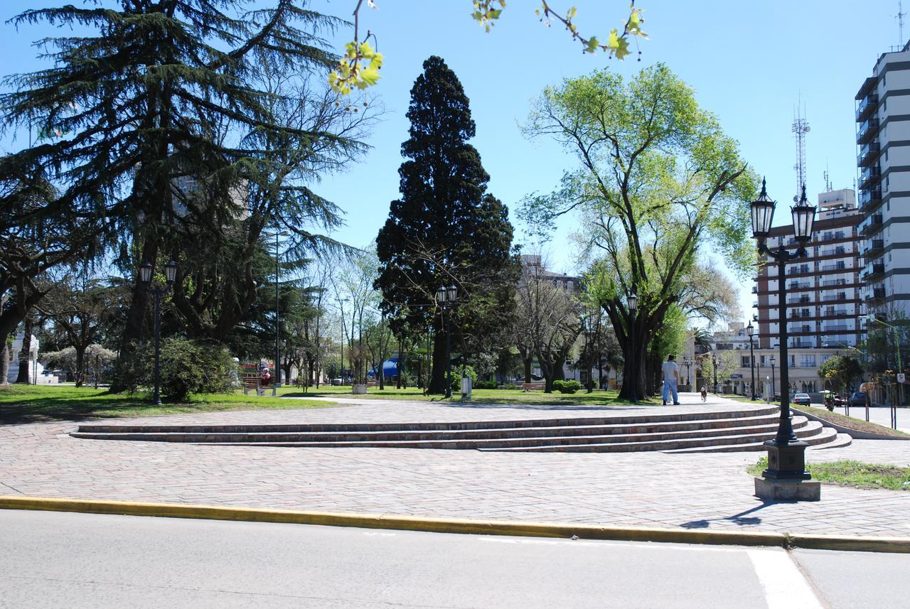 Plaza Suites Campana Εξωτερικό φωτογραφία