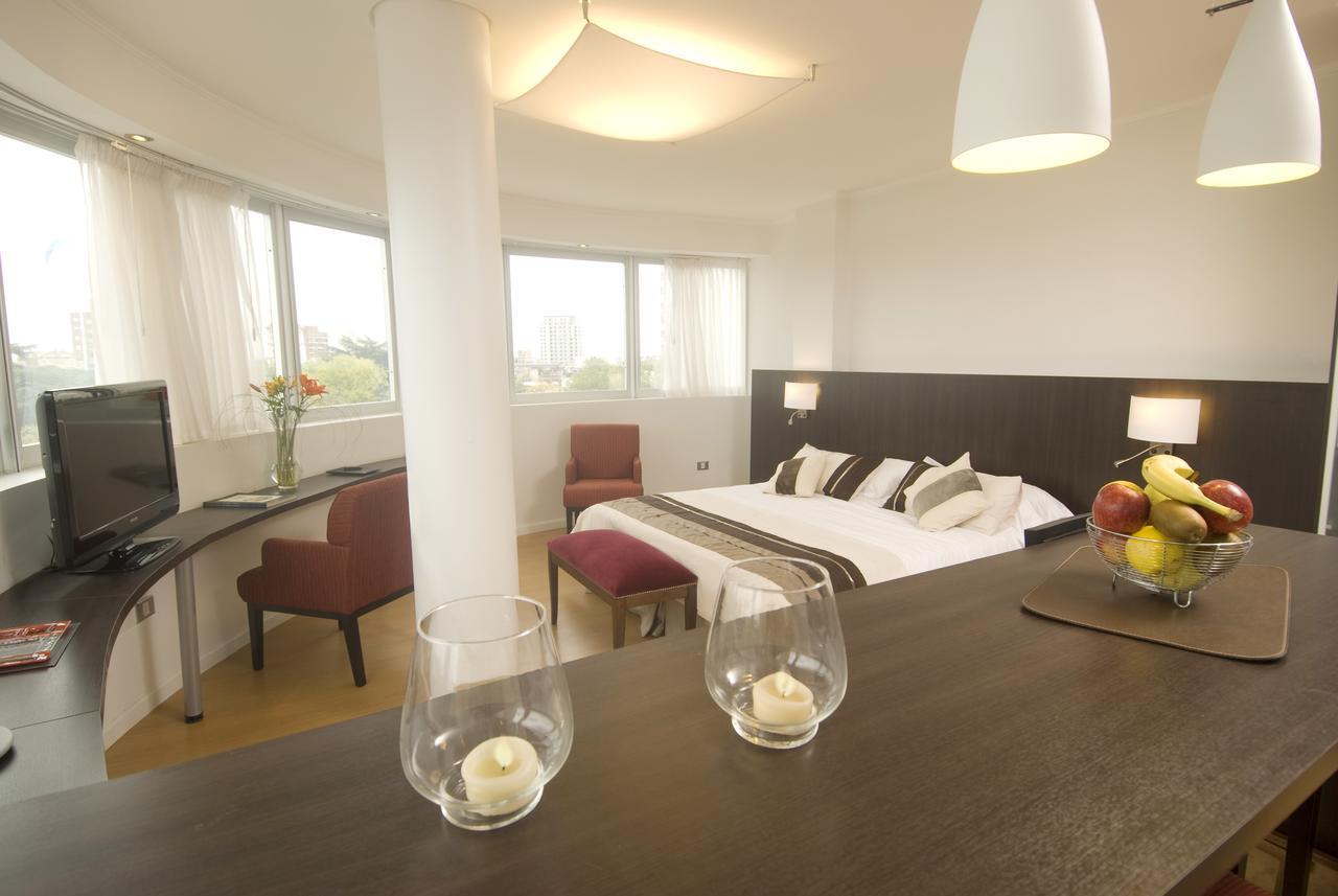 Plaza Suites Campana Εξωτερικό φωτογραφία