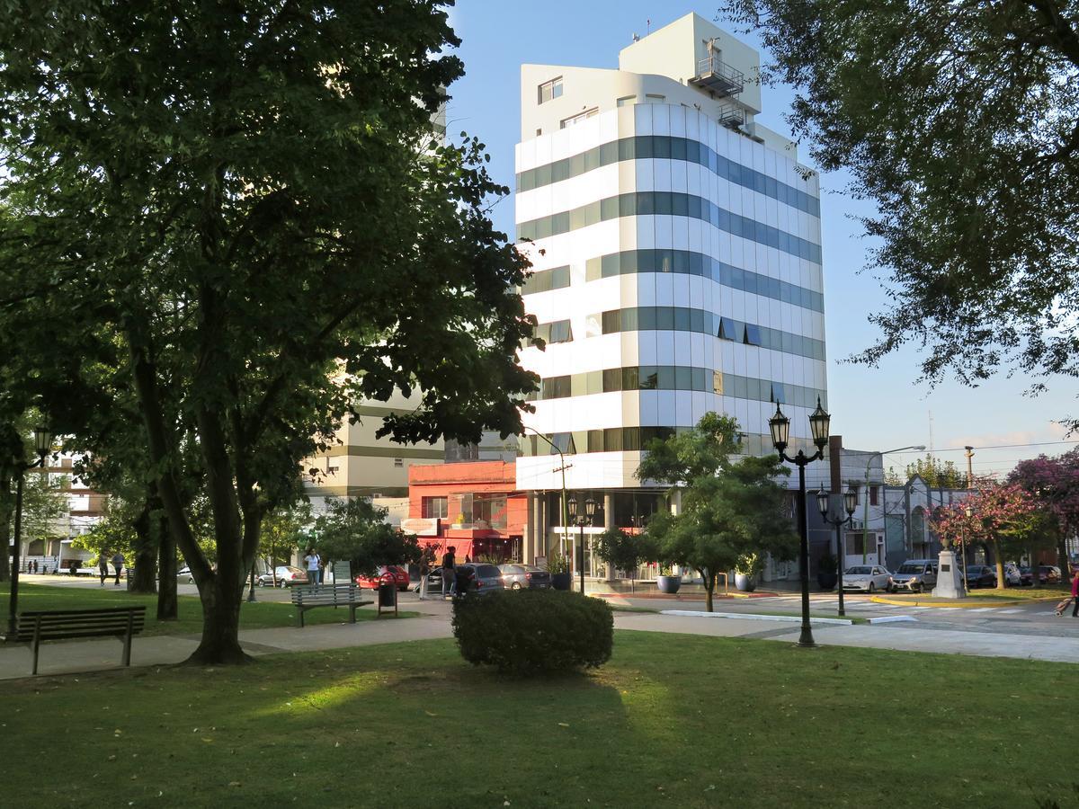 Plaza Suites Campana Εξωτερικό φωτογραφία