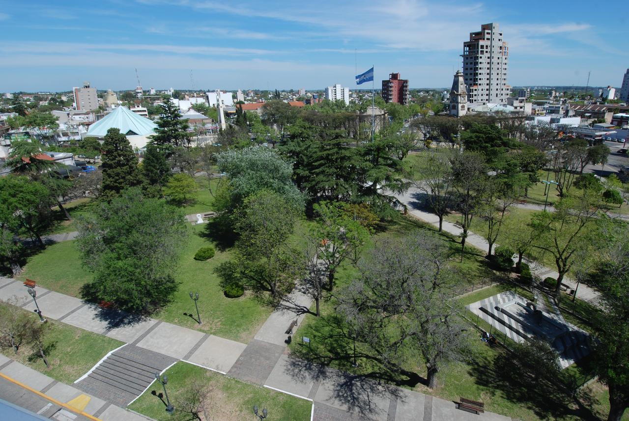 Plaza Suites Campana Εξωτερικό φωτογραφία