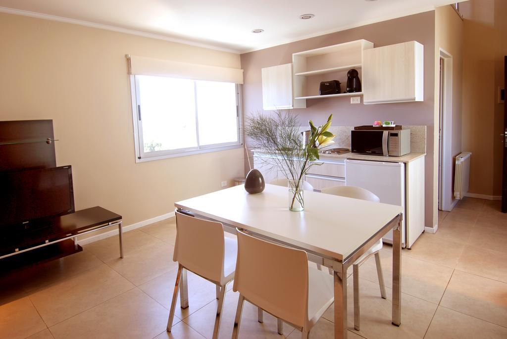 Plaza Suites Campana Εξωτερικό φωτογραφία