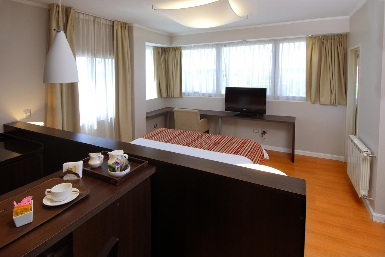 Plaza Suites Campana Εξωτερικό φωτογραφία