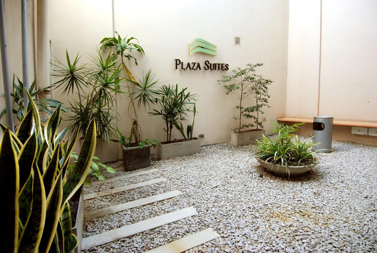 Plaza Suites Campana Εξωτερικό φωτογραφία